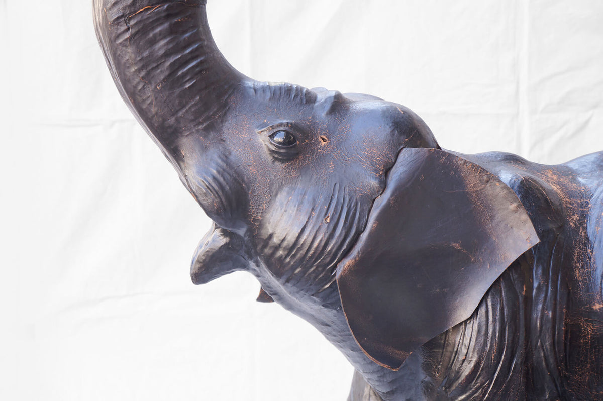 象の画物 ヴィンテージ レザー製ゾウのオブジェ/Vintage Elephant Leather