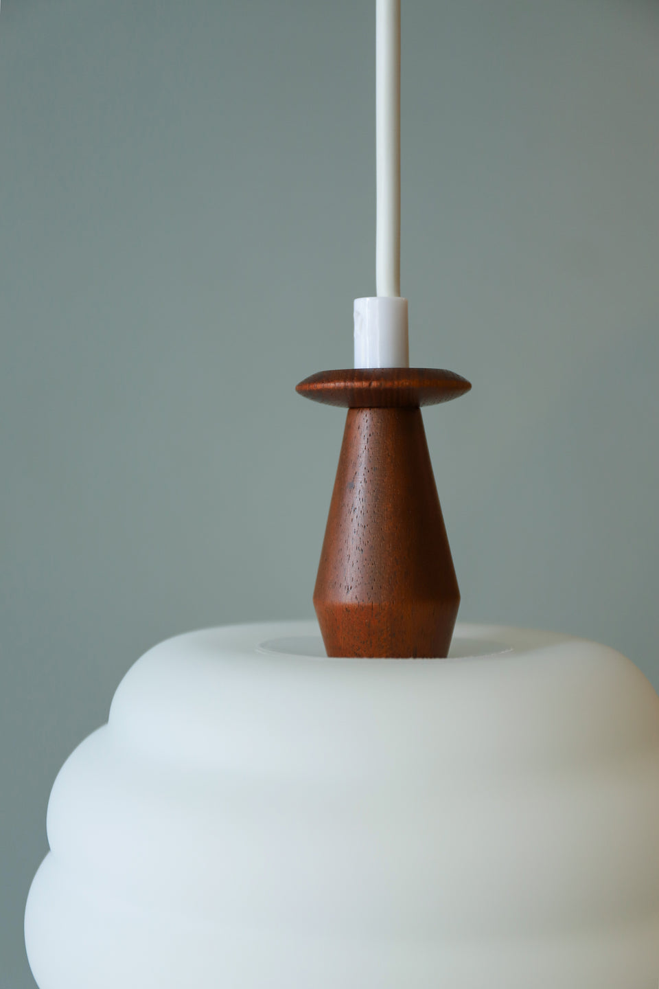Danish Vintage Frosted Glass Pendant Light/デンマークヴィンテージ ペンダントライト ガラス チーク材