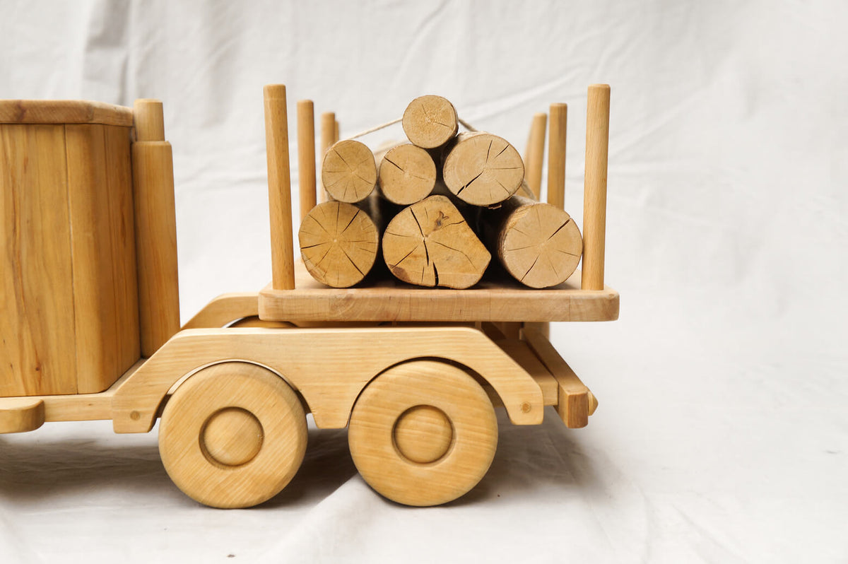 北欧雑貨 木のおもちゃ トラクター/Scandinavian Wooden Toy Tractor