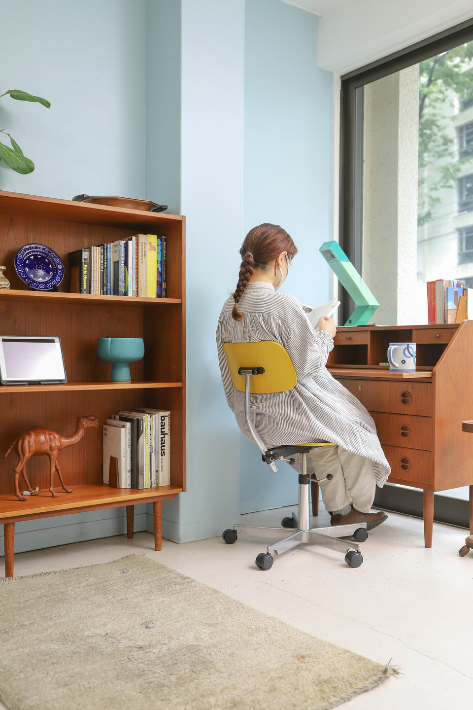 デスクチェア ポストモダン スタイリッシュ モダン 椅子 KEVI chair 