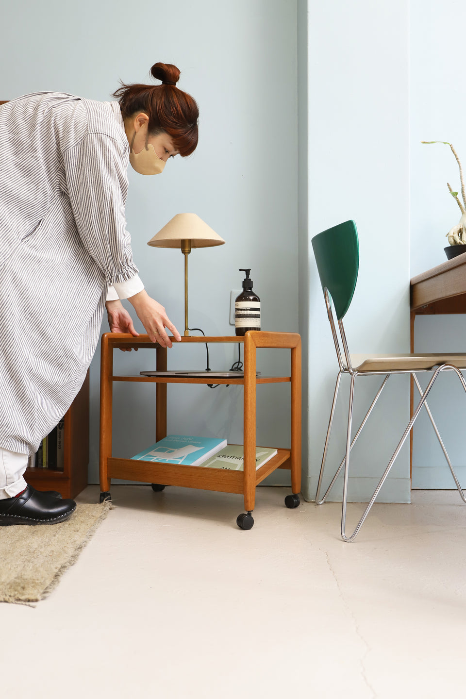 Danish Vintage Caster Side Table with Magazine Rack/デンマークヴィンテージ キャスター サイドテーブル マガジンラック ワゴン