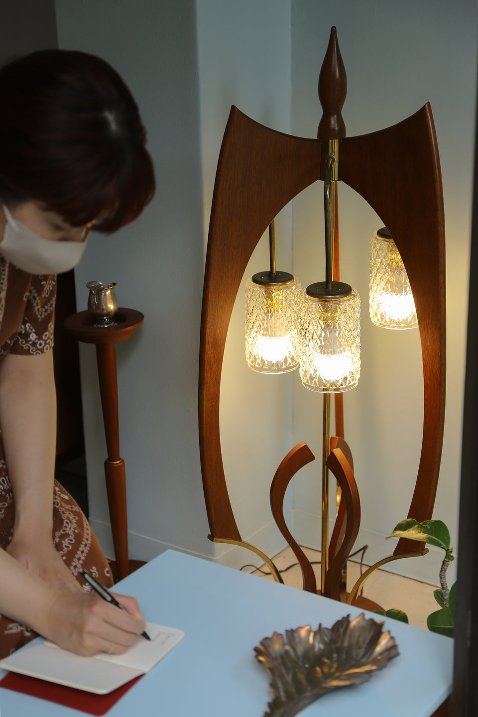 US Vintage Wood Base Floor Lamp/アメリカヴィンテージ フロアランプ 木製ベース ミッドセンチュリー 間接照明