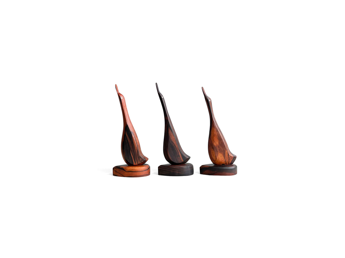 木彫り 鳥のオブジェ 紫檀 ローズウッド 置物/Rosewood Bird Sculpture