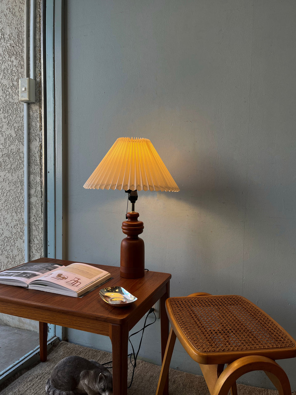 Retro Modern Wooden Table Lamp/木製テーブルランプ レトロモダン 照明 インテリア